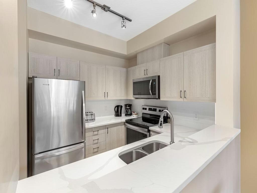 Listing Image for R3070401