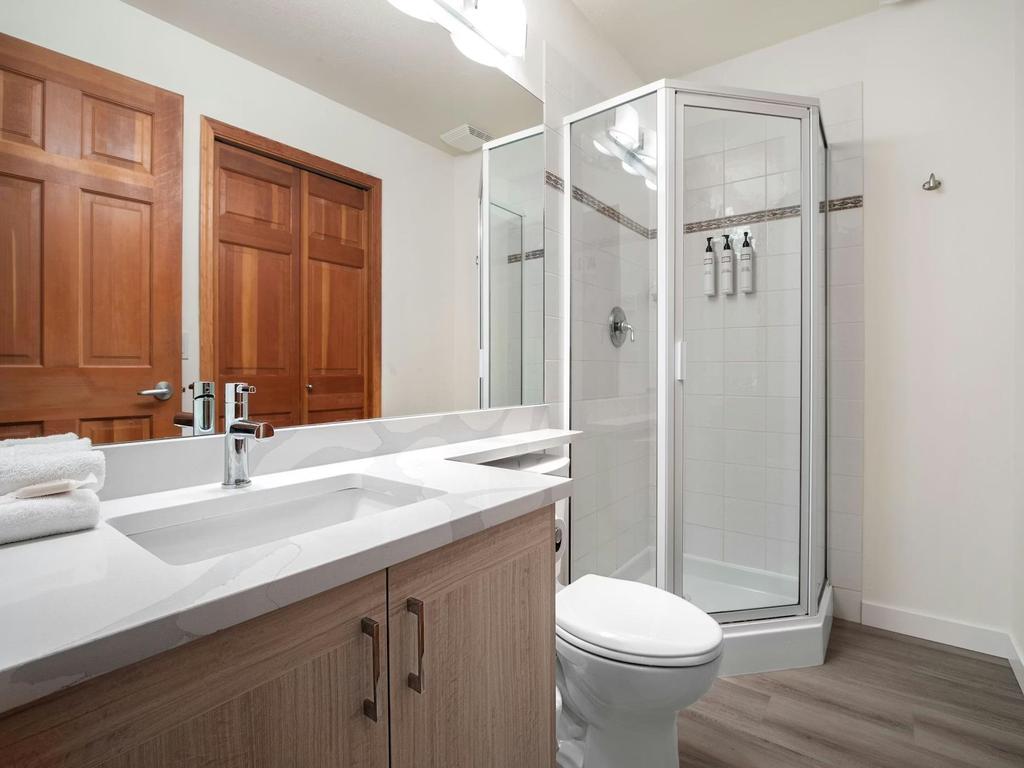 Listing Image for R3070401