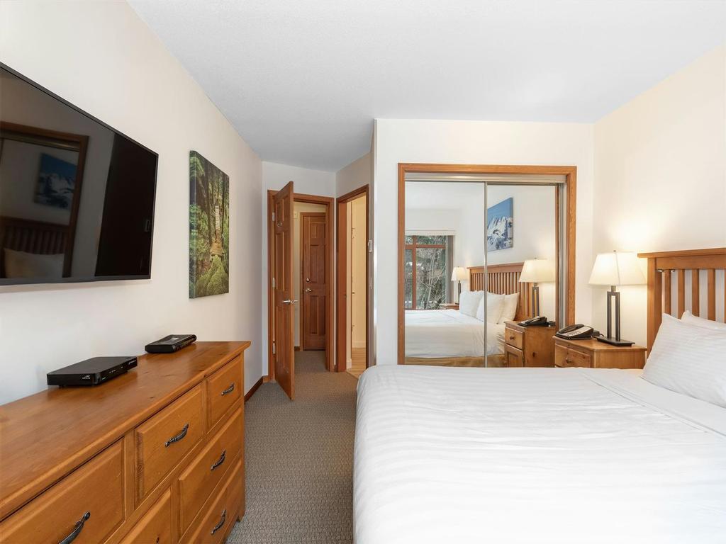 Listing Image for R3070401