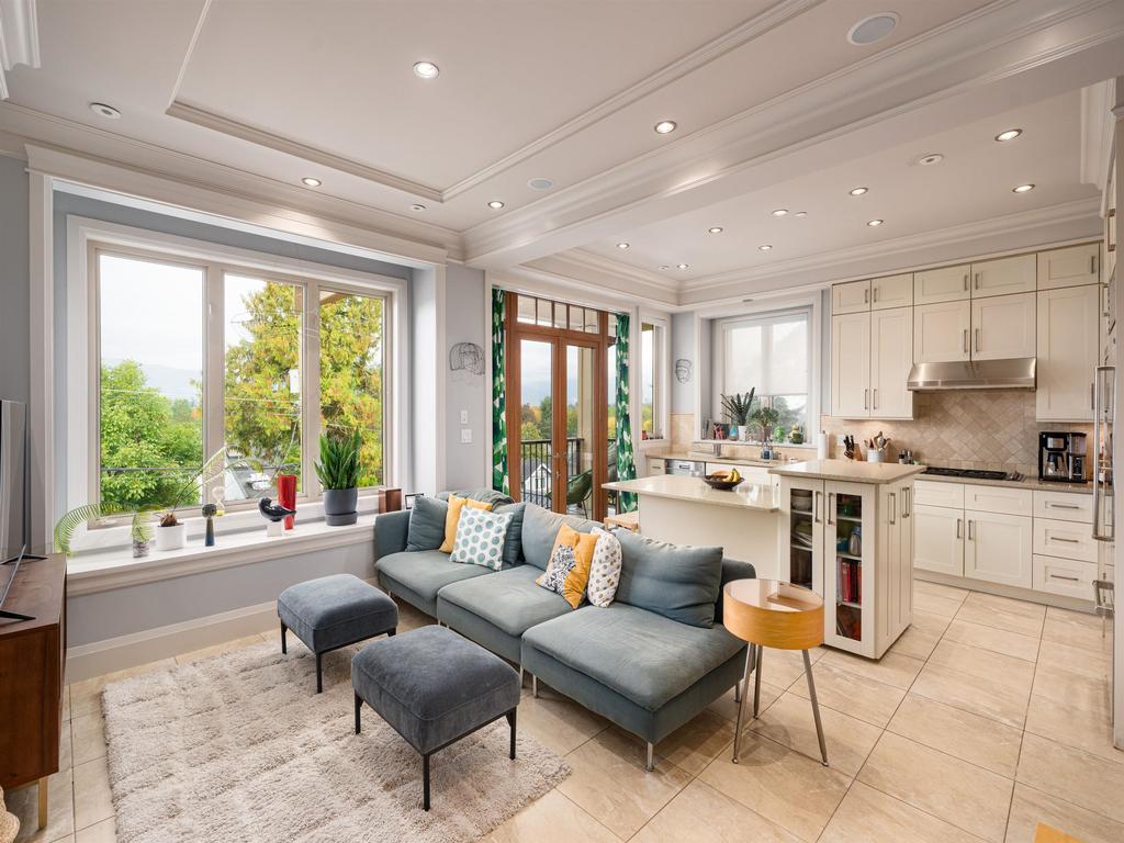 Listing Image for R3070428