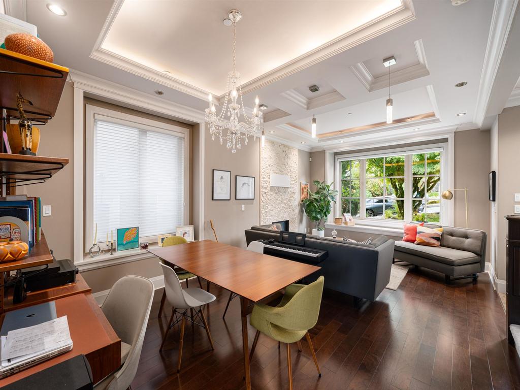 Listing Image for R3070428