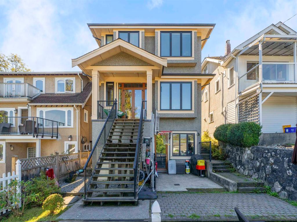 Listing Image for R3070428