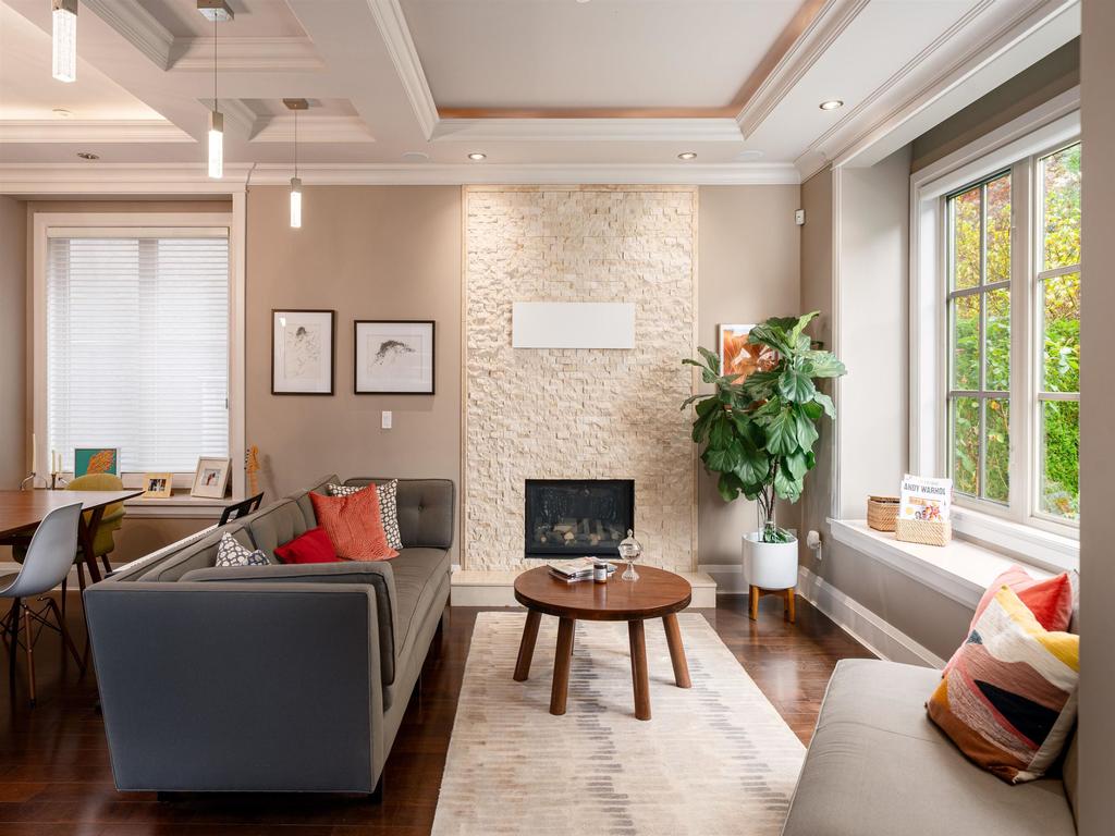 Listing Image for R3070428