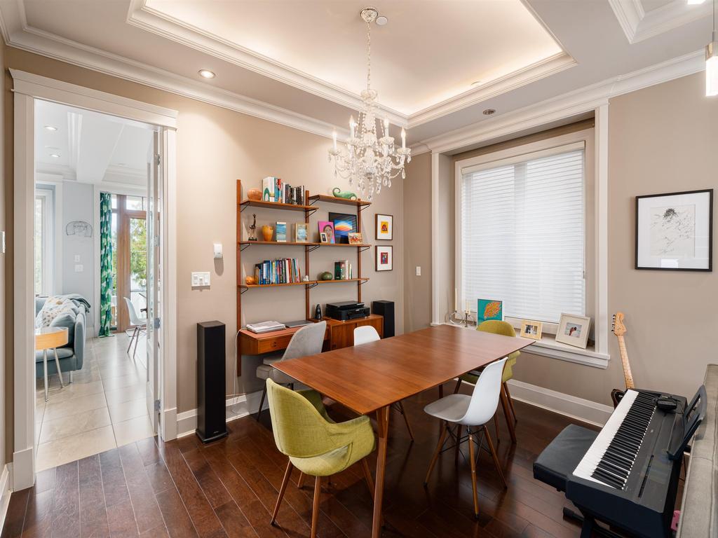 Listing Image for R3070428