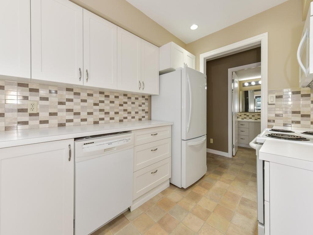 Listing Image for R3070430