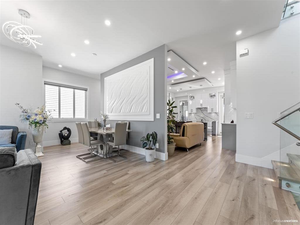 Listing Image for R3070437