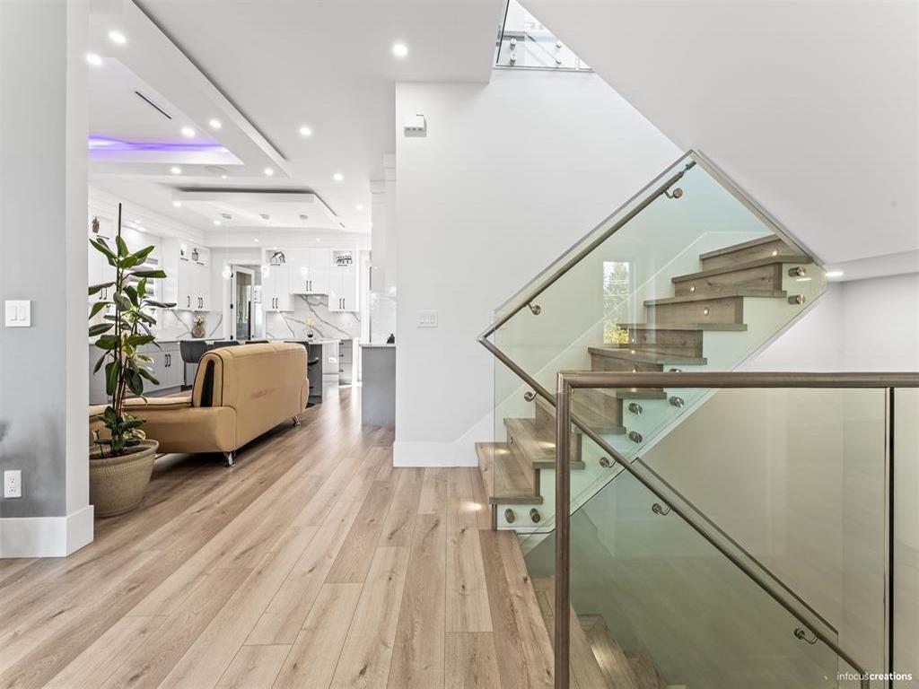 Listing Image for R3070437