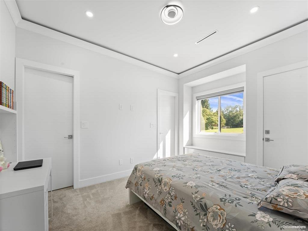 Listing Image for R3070437