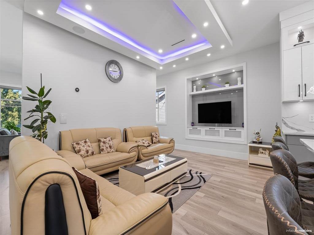 Listing Image for R3070437