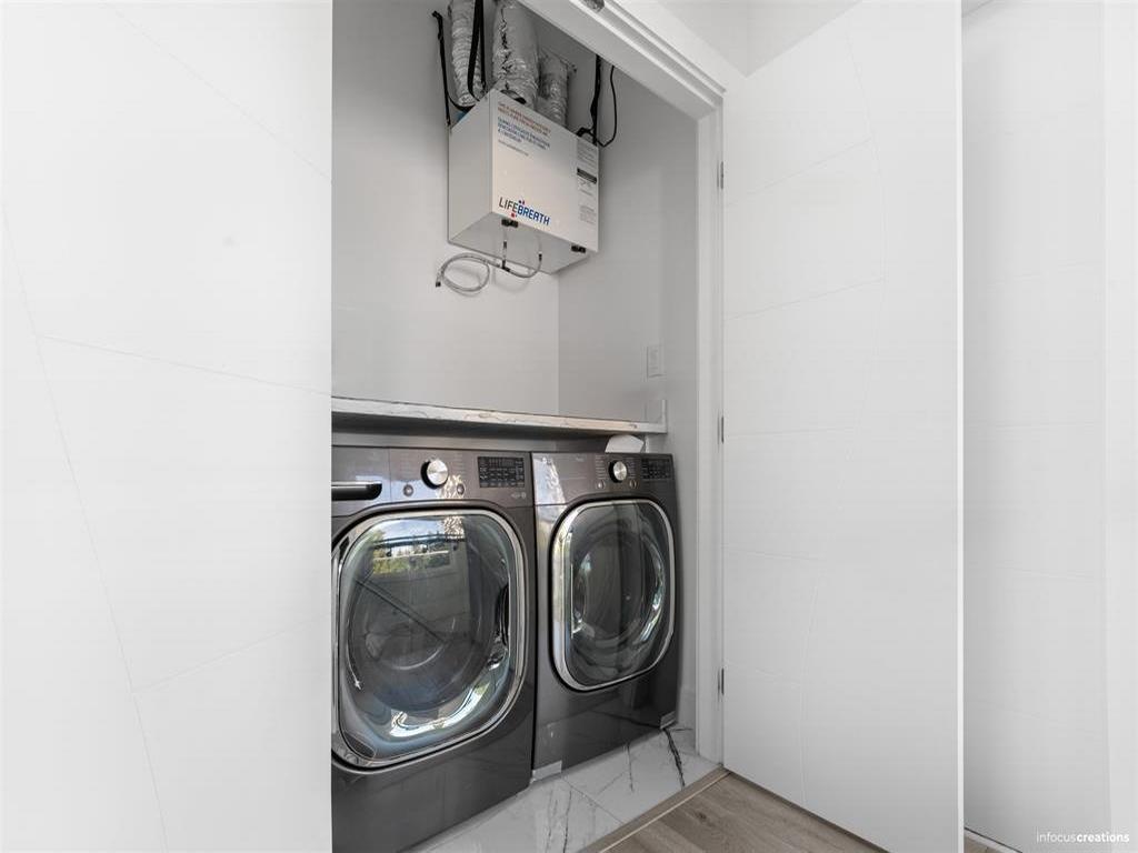 Listing Image for R3070437