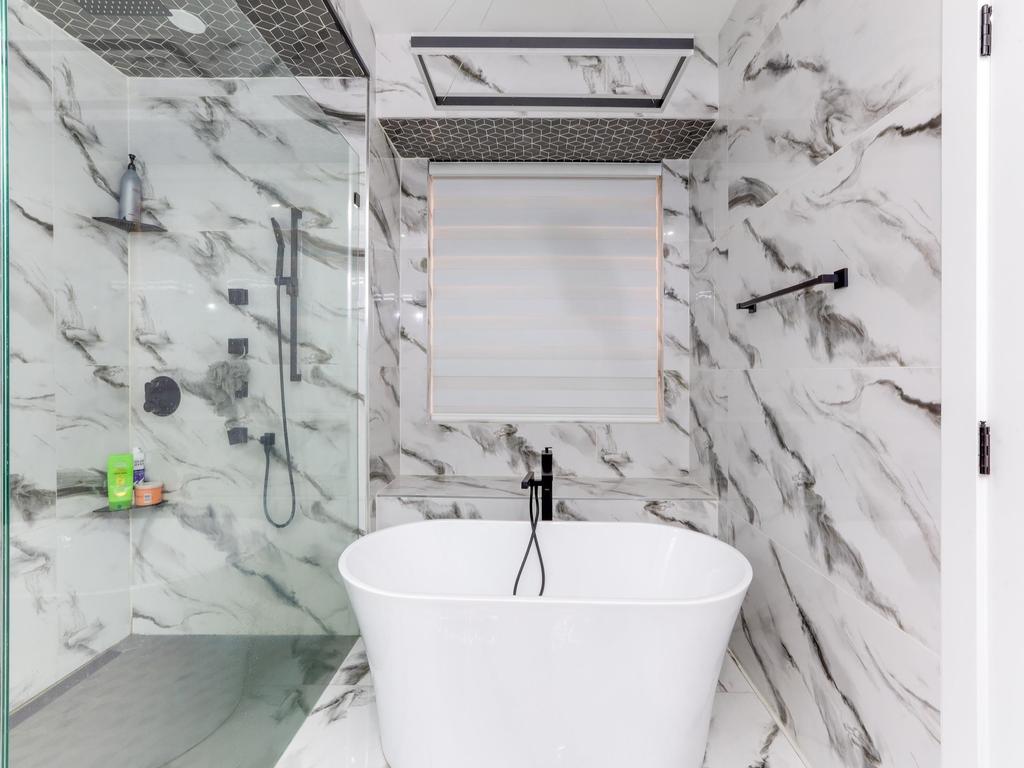 Listing Image for R3070438