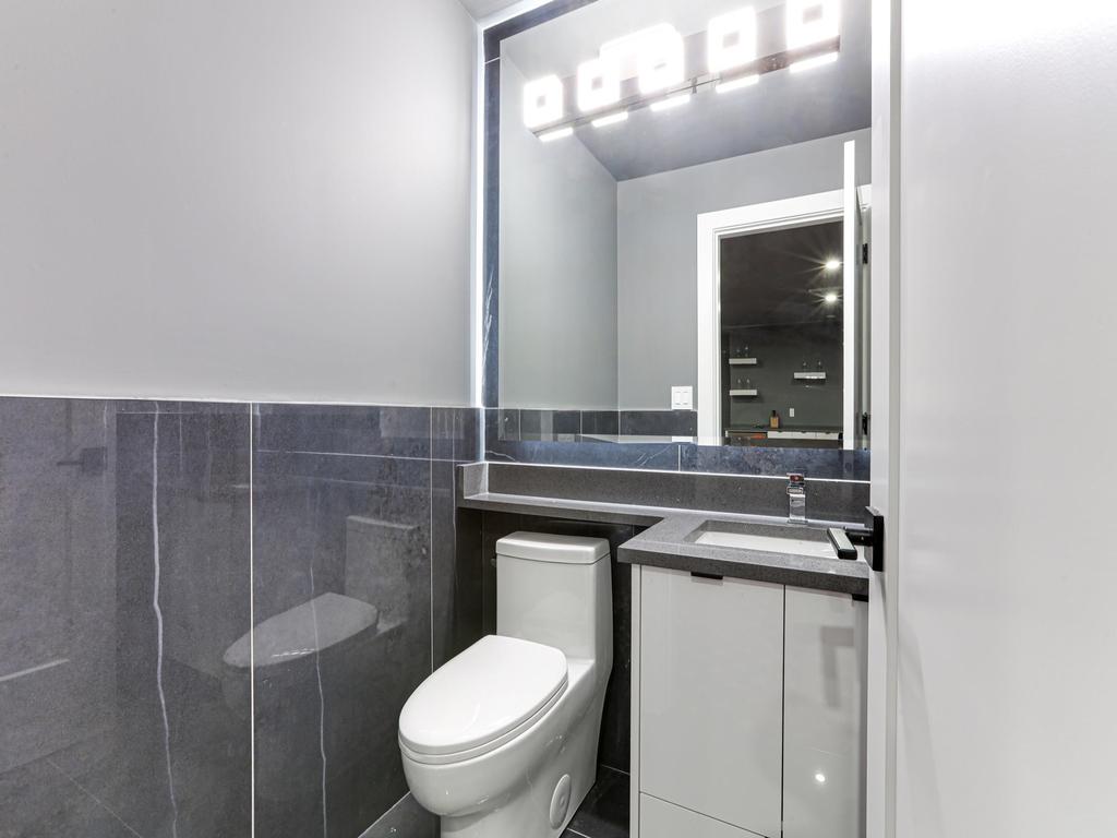 Listing Image for R3070438