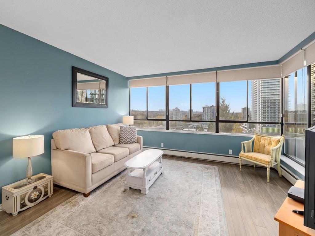 Listing Image for R3070482