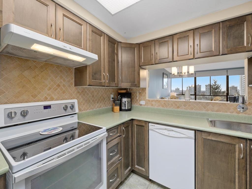 Listing Image for R3070482