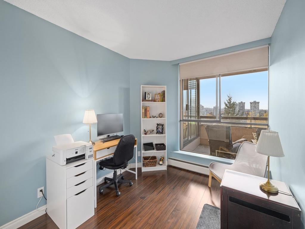 Listing Image for R3070482