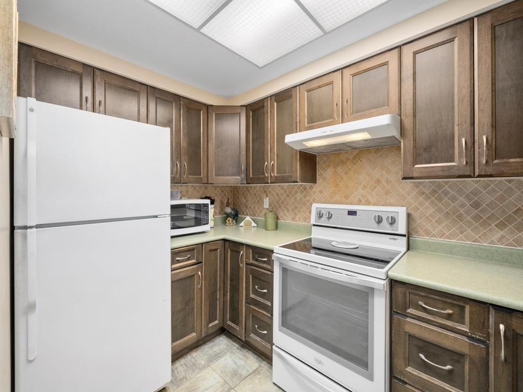 Listing Image for R3070482