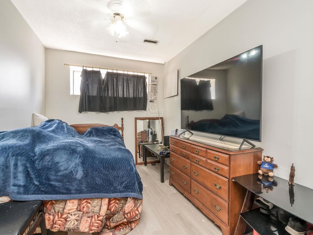 Listing Image for R3070529