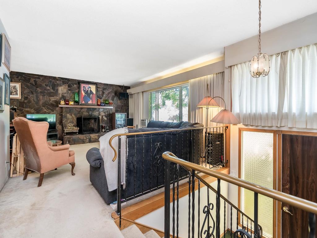 Listing Image for R3070529