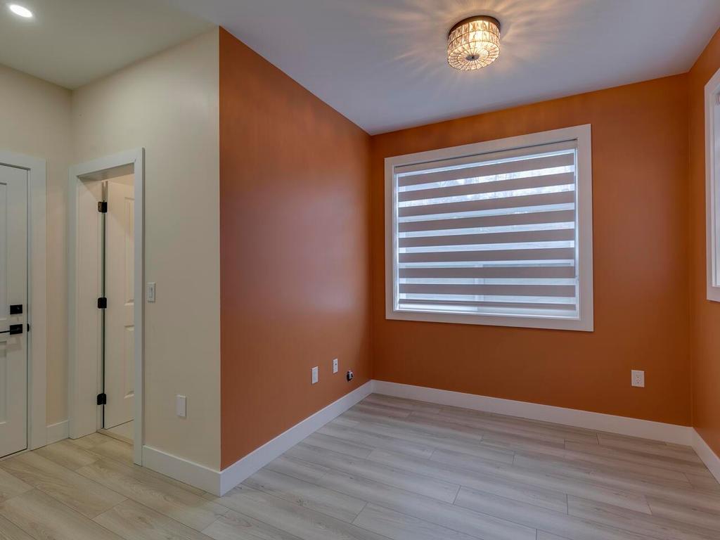 Listing Image for R3070536