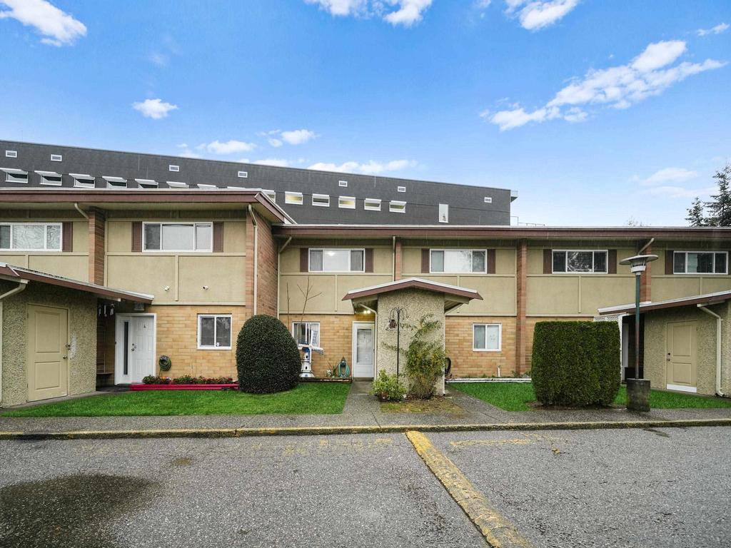 Listing Image for R3070558