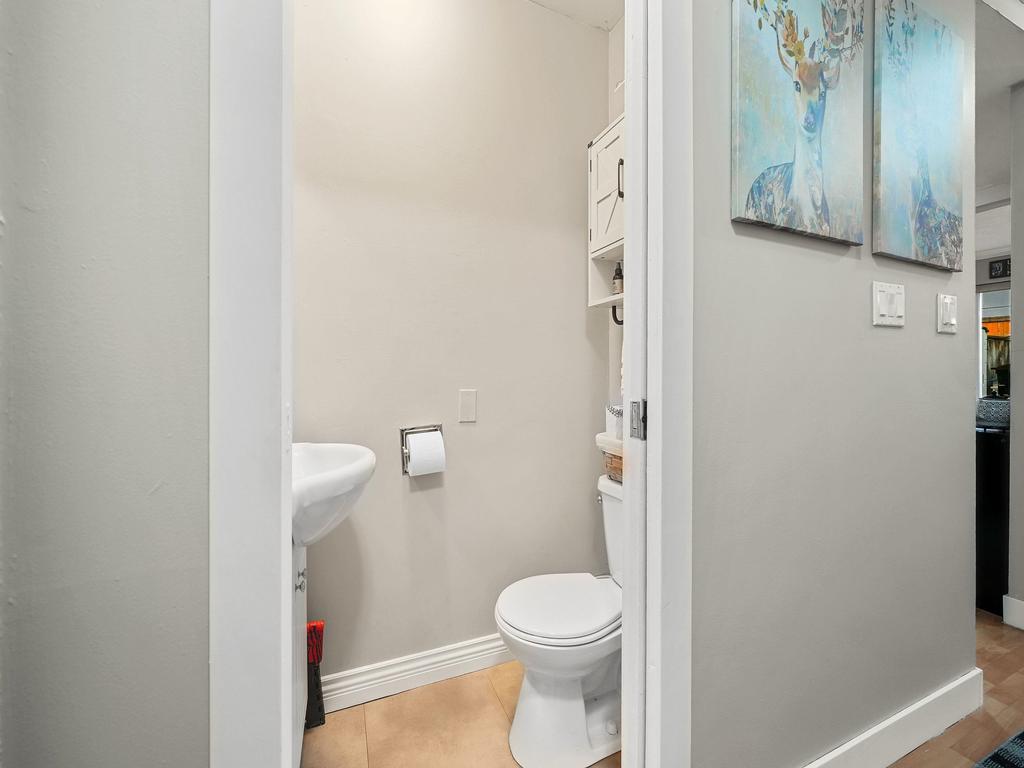 Listing Image for R3070558