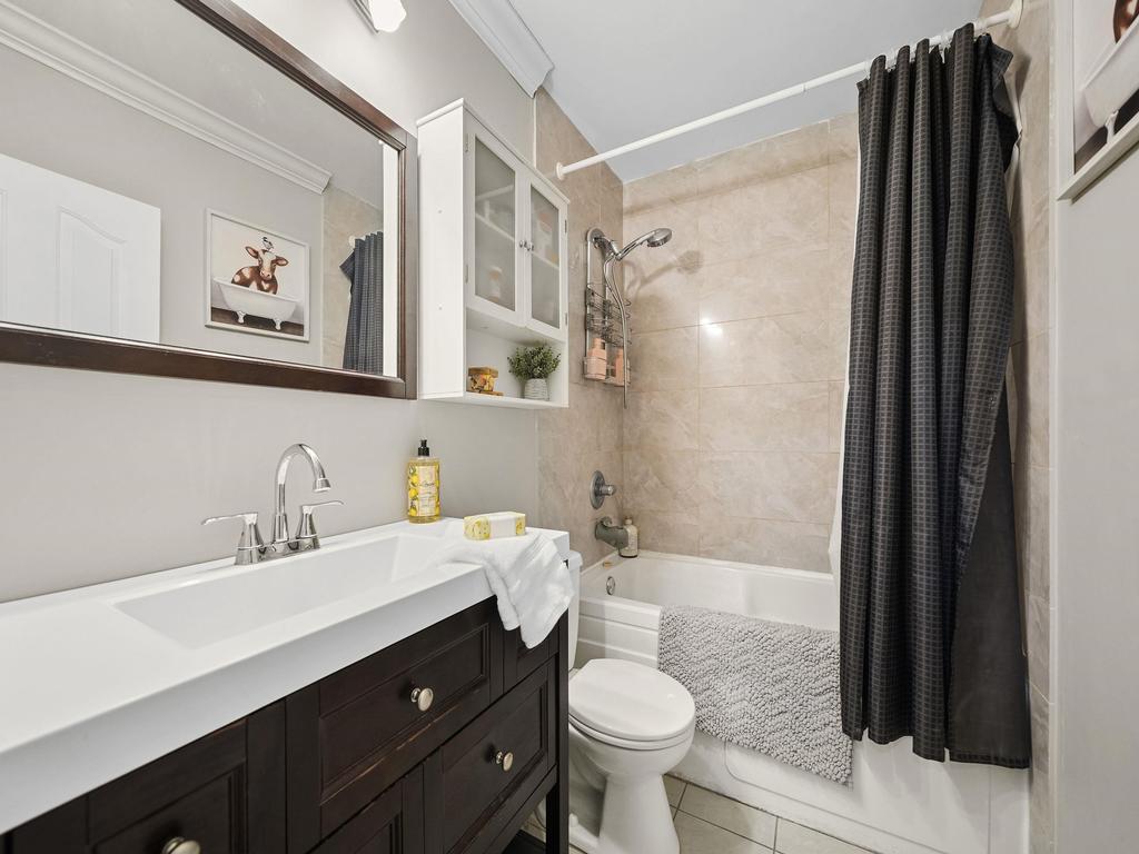 Listing Image for R3070558