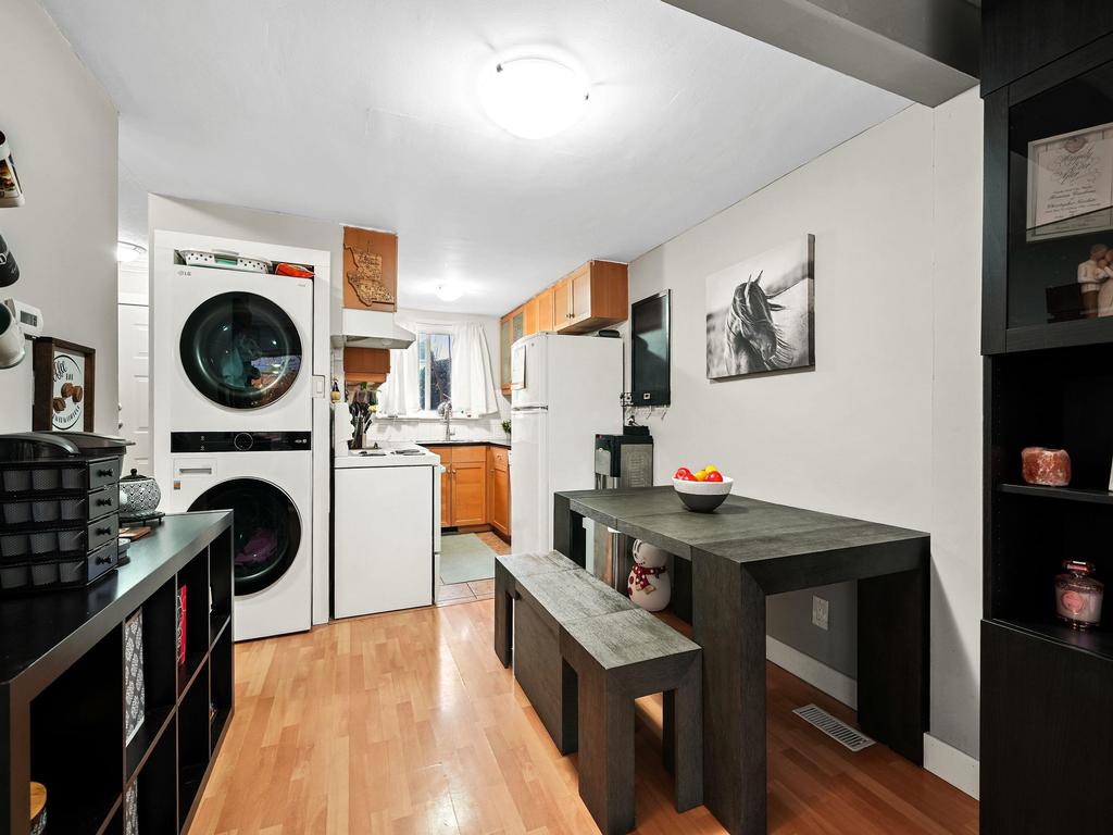 Listing Image for R3070558