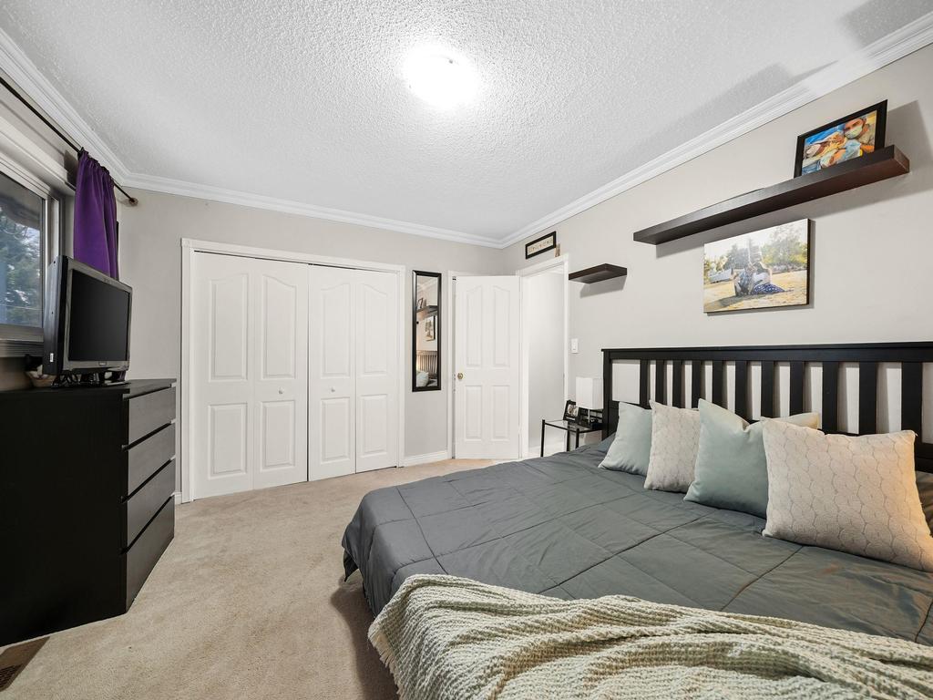 Listing Image for R3070558