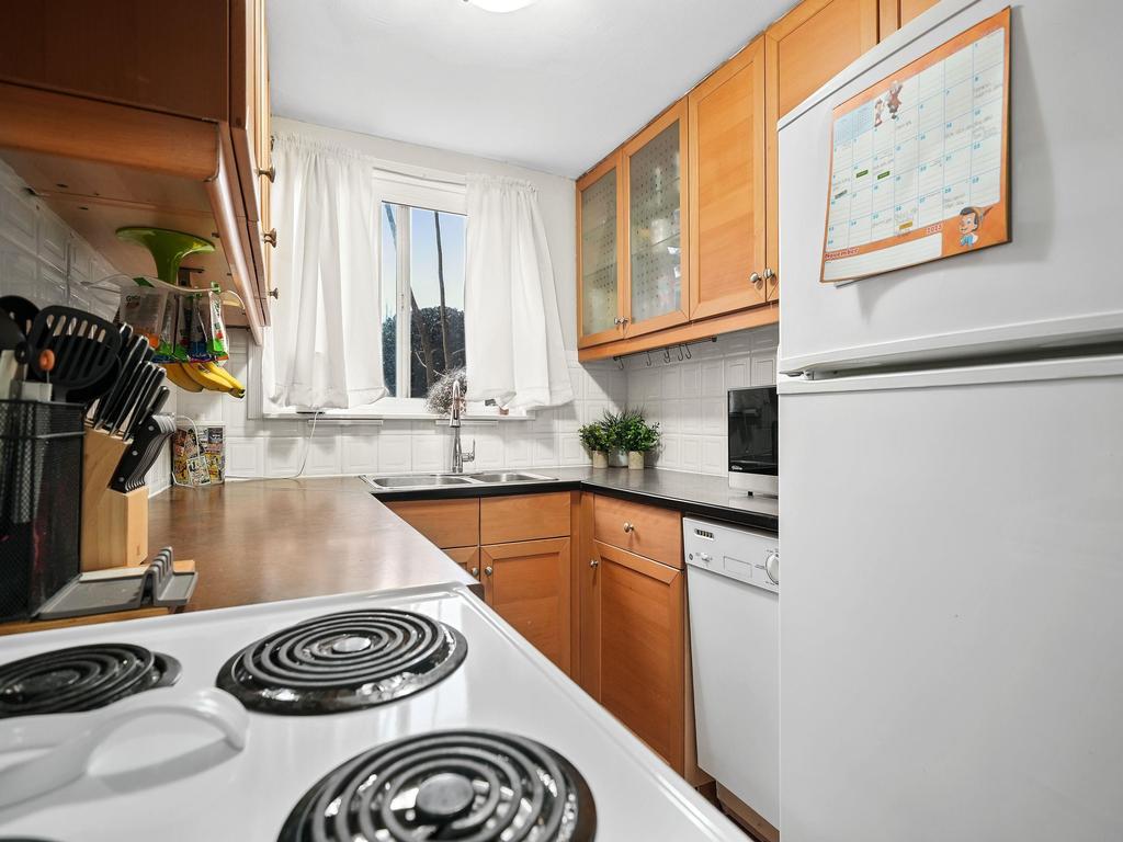 Listing Image for R3070558