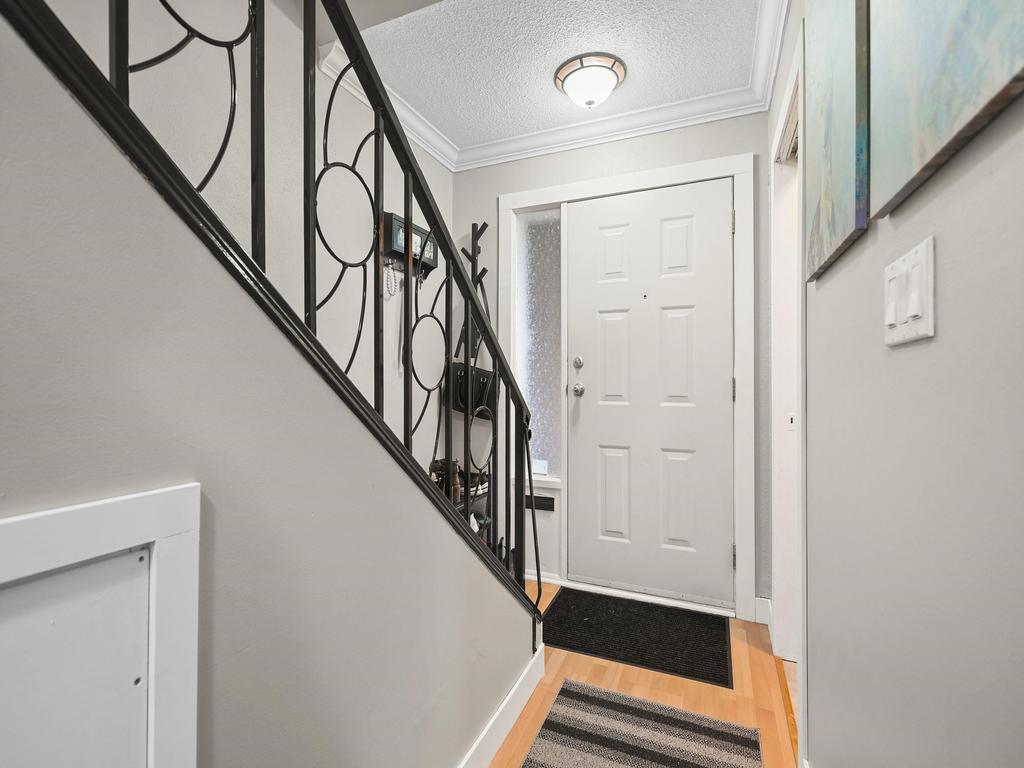 Listing Image for R3070558