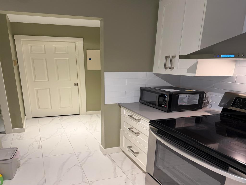 Listing Image for R3070578