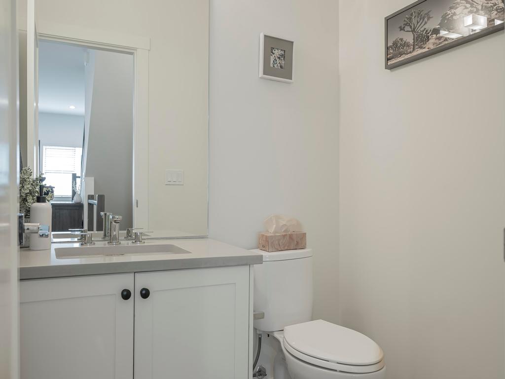 Listing Image for R3070580