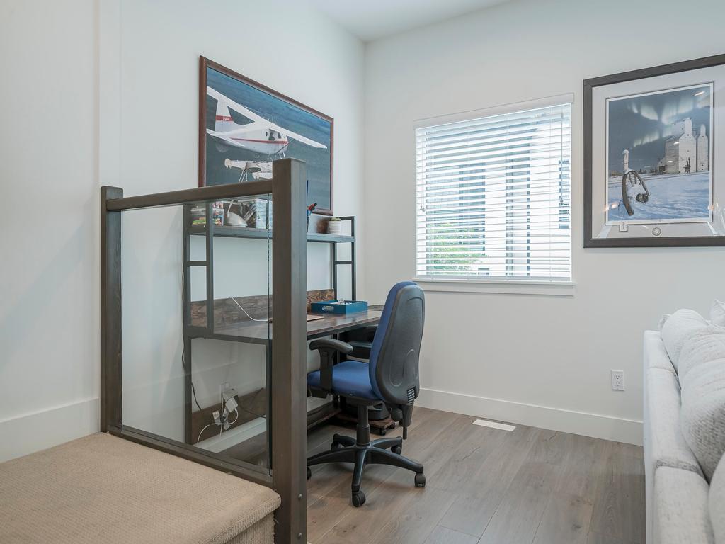 Listing Image for R3070580