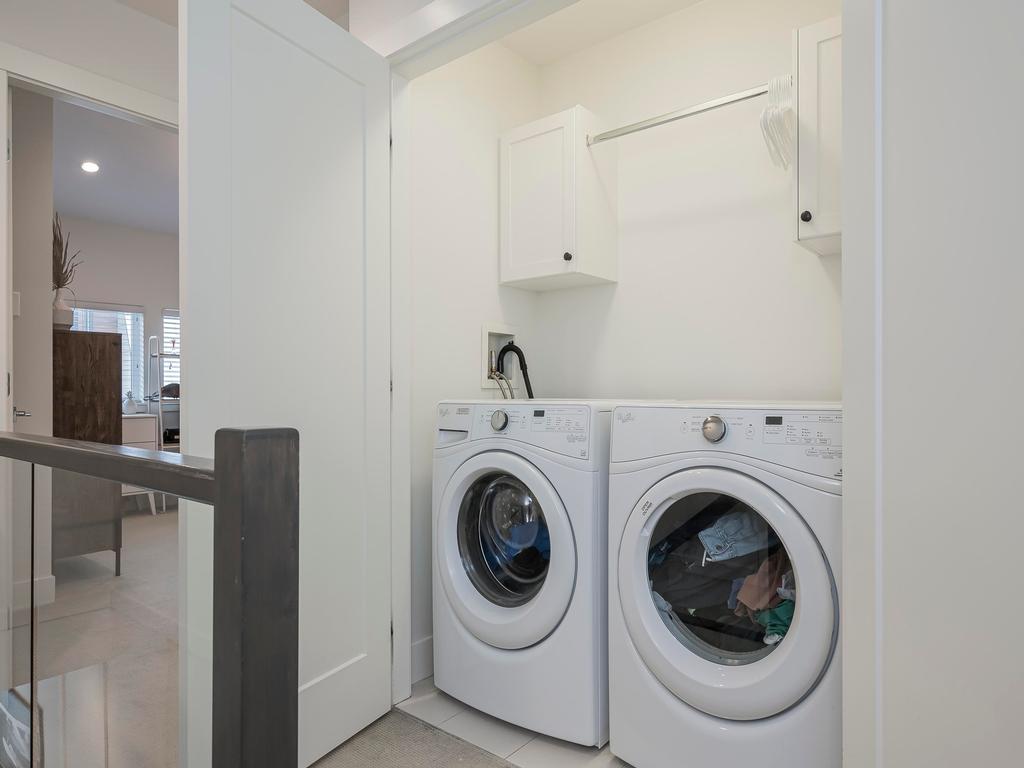 Listing Image for R3070580