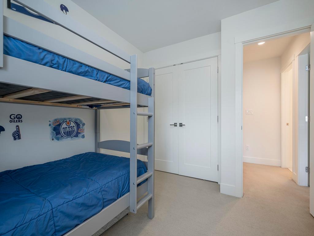 Listing Image for R3070580