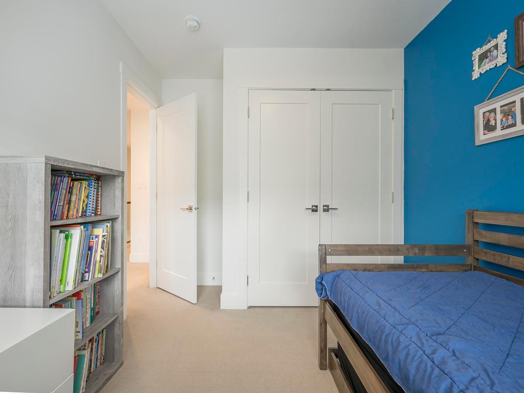 Listing Image for R3070580