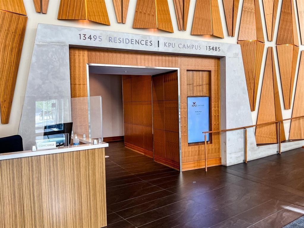 Listing Image for R3070587