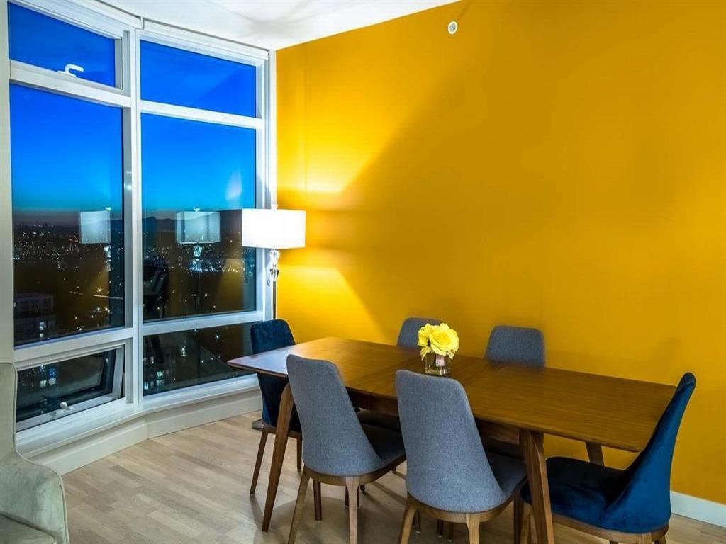 Listing Image for R3070587