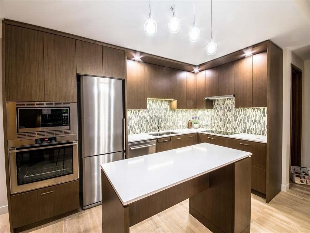 Listing Image for R3070587