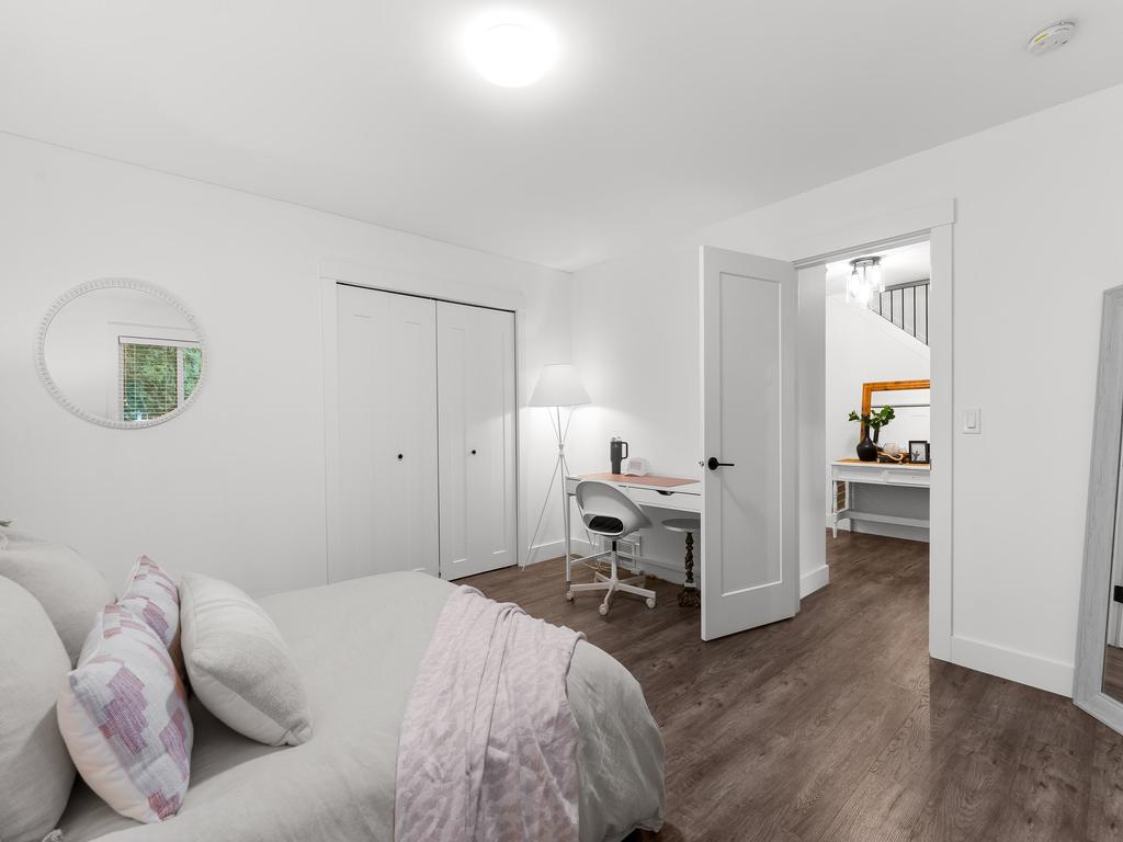 Listing Image for R3070588