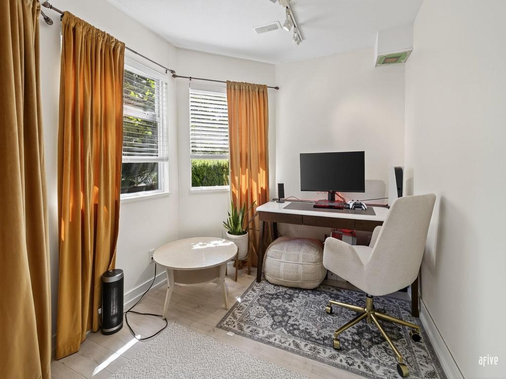 Listing Image for R3070603