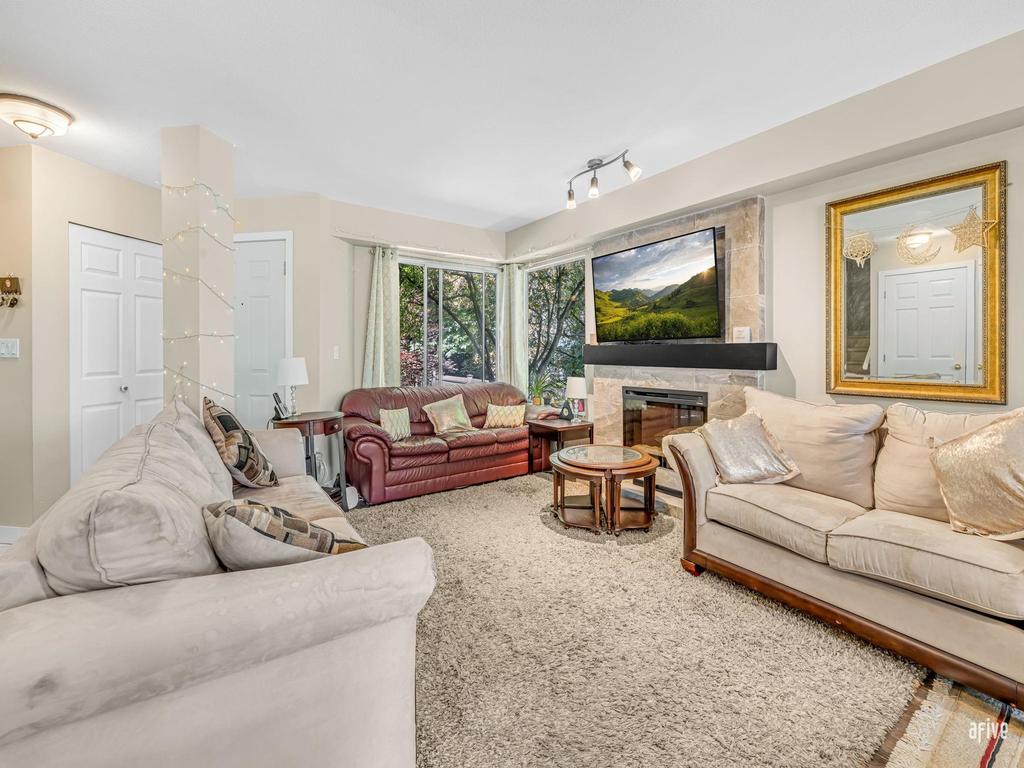 Listing Image for R3070603