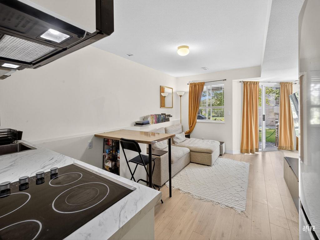 Listing Image for R3070603