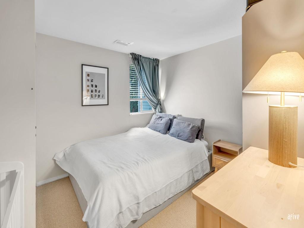 Listing Image for R3070603