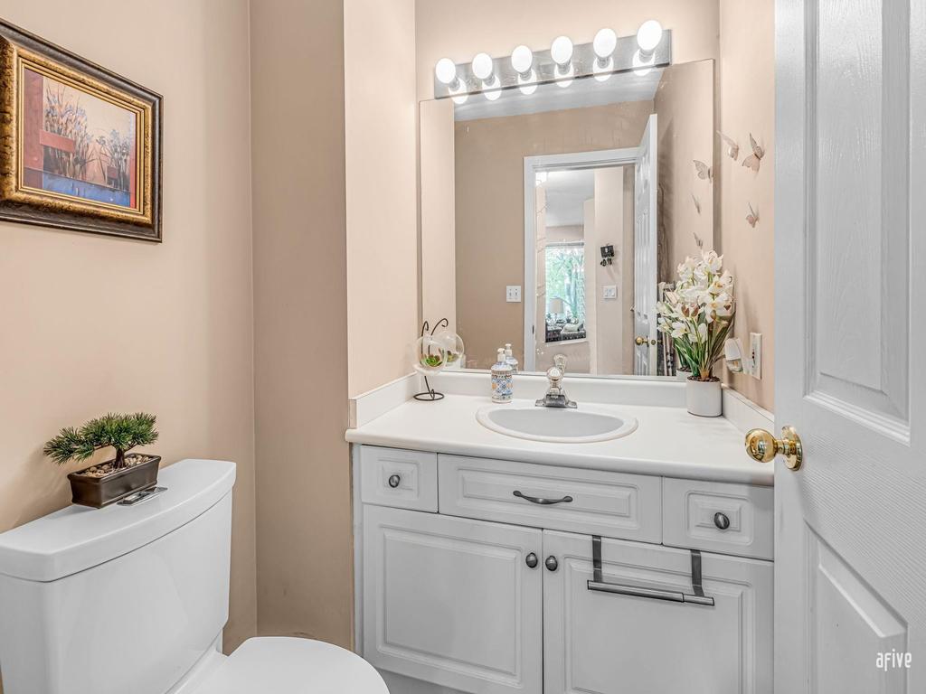 Listing Image for R3070603