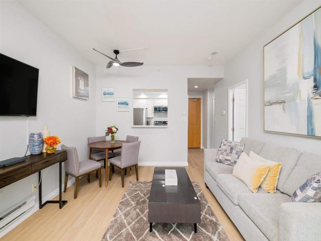 Listing Image for R3070681