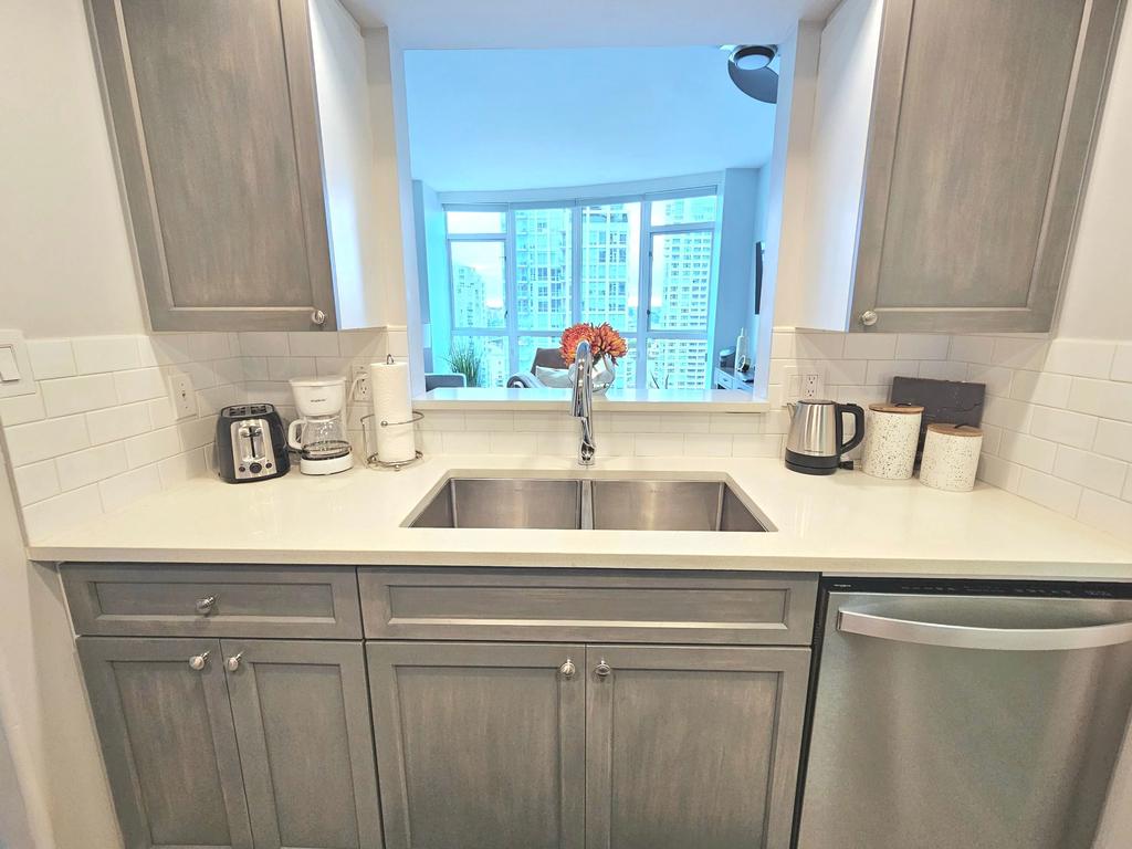 Listing Image for R3070681