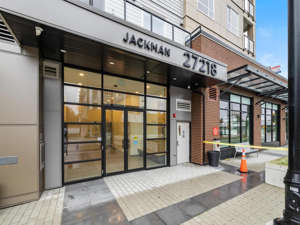 Listing Image for R3070745