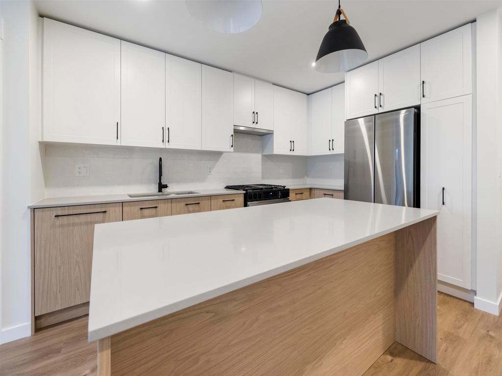 Listing Image for R3070745