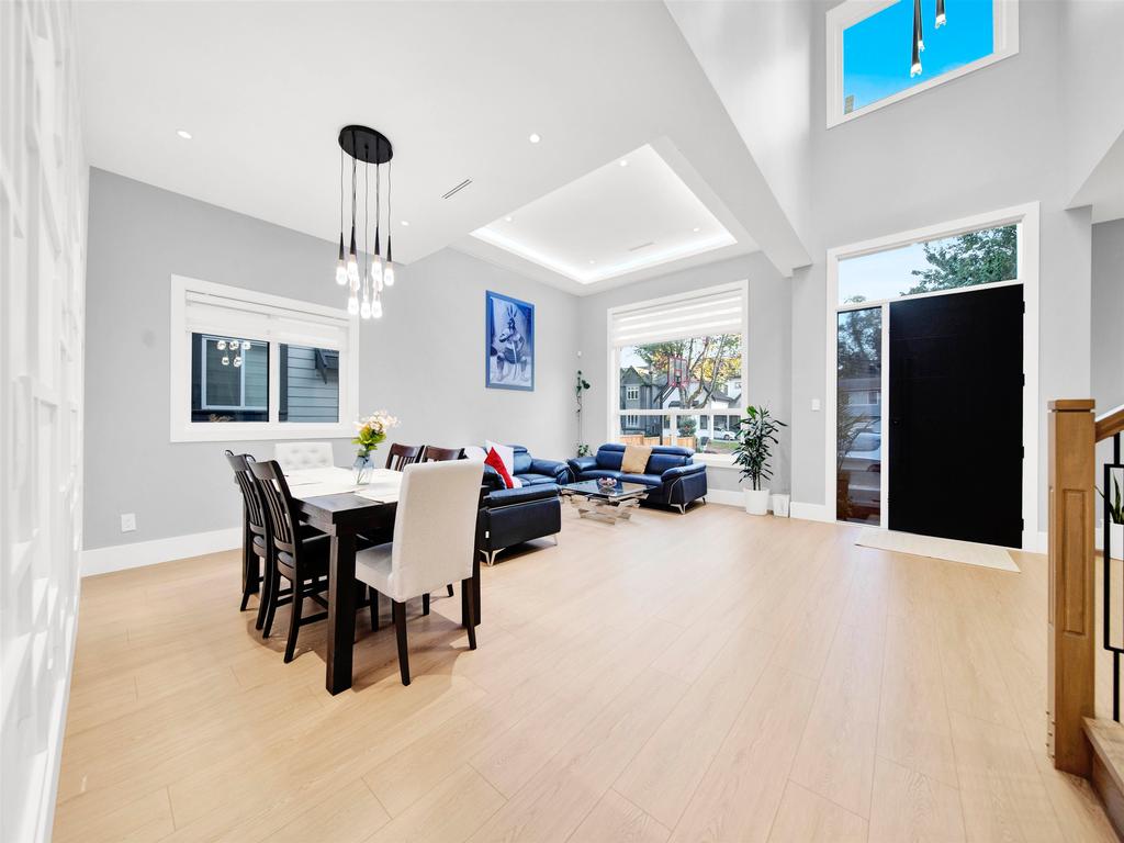 Listing Image for R3070805